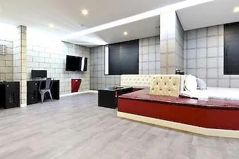 Hotel Home Busan 3*,